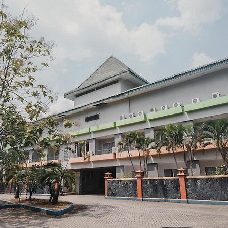 Reddoorz Plus Near Pelabuhan Merak Cilegon Eksteriør bilde