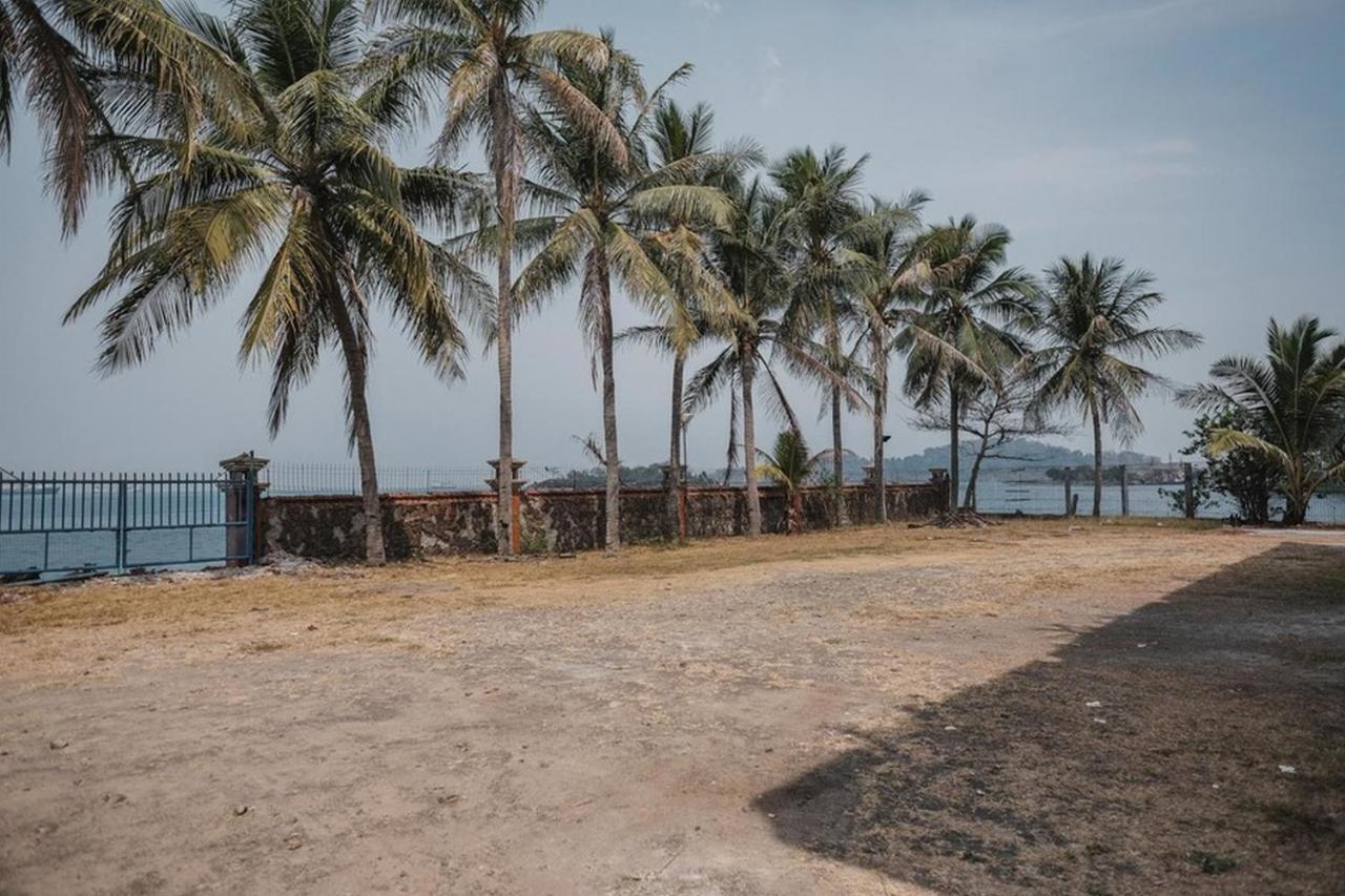 Reddoorz Plus Near Pelabuhan Merak Cilegon Eksteriør bilde